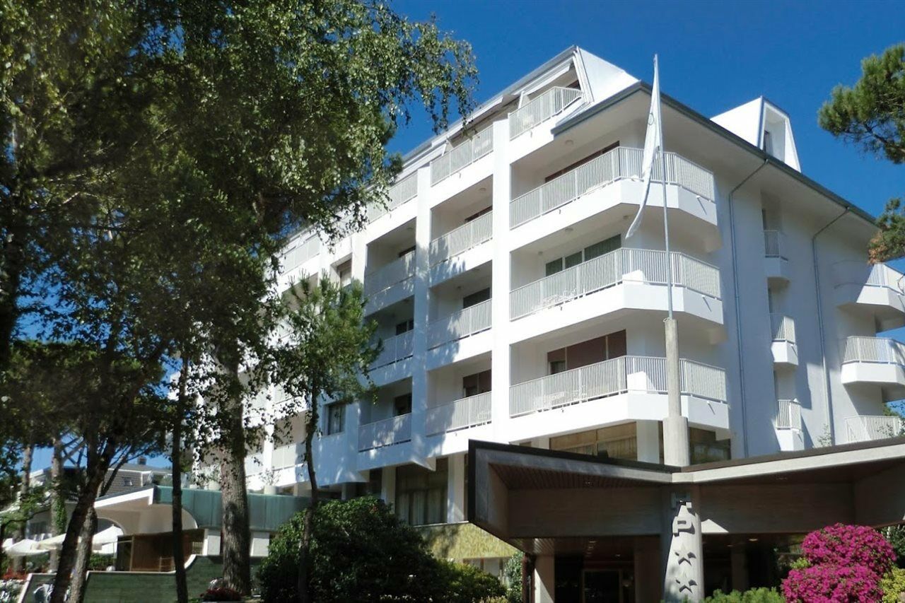 Hotel President Lignano Sabbiadoro Exterior photo